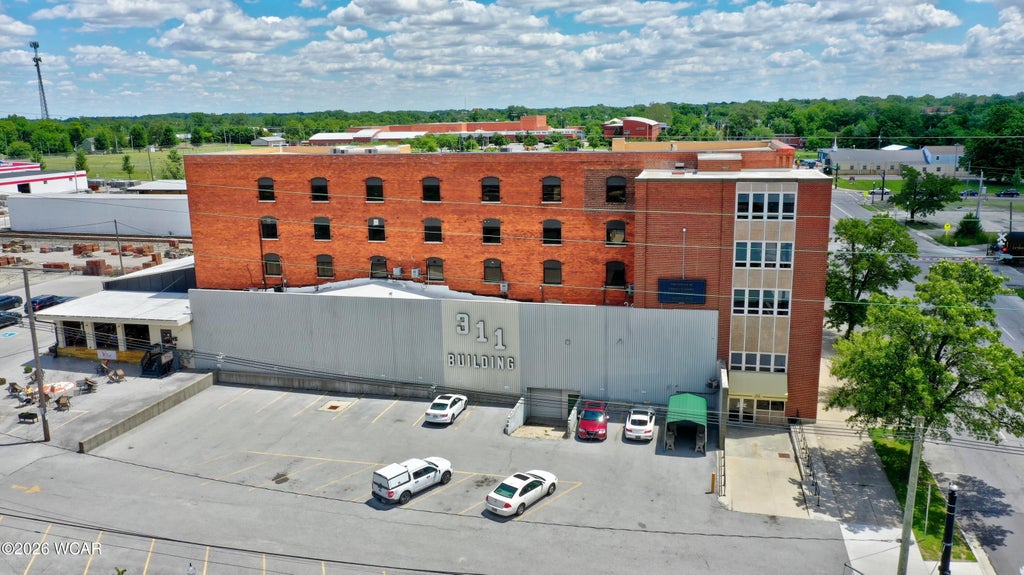 Photo of 311 E Market Street, Lima, OH 45801 (MLS # 311406)