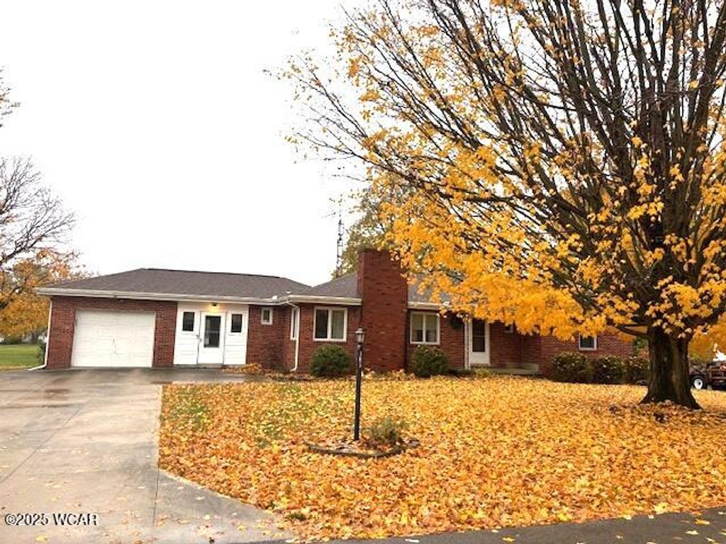 Photo of 105 GUTHRIE ST. Street, Waynesfield, OH 45896 (MLS # 308801)