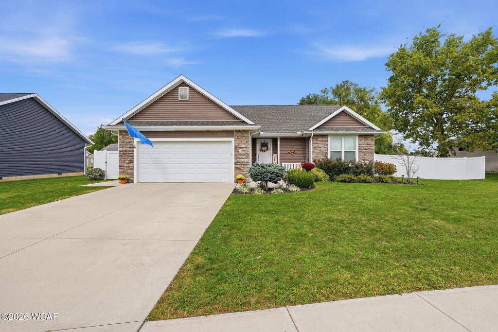 Photo of 1180 Kennsington Drive, Findlay, OH 45840 (MLS # 311760)
