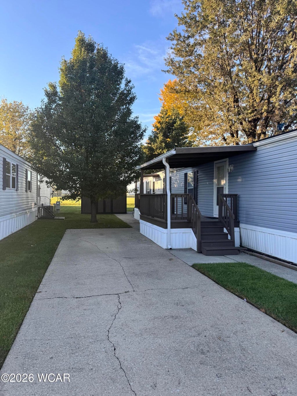 Photo of 9 Camelot Drive, Wapakoneta, OH 45895 (MLS # 312034)