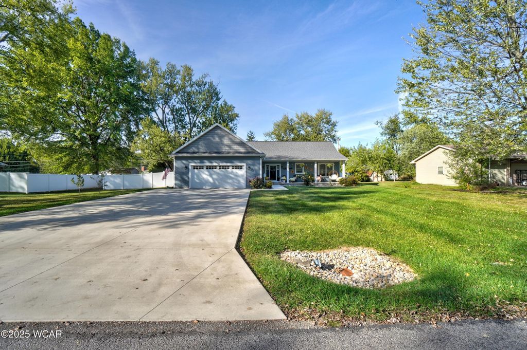 Photo of 2700 Lowell Avenue, Lima, OH 45805 (MLS # 308531)