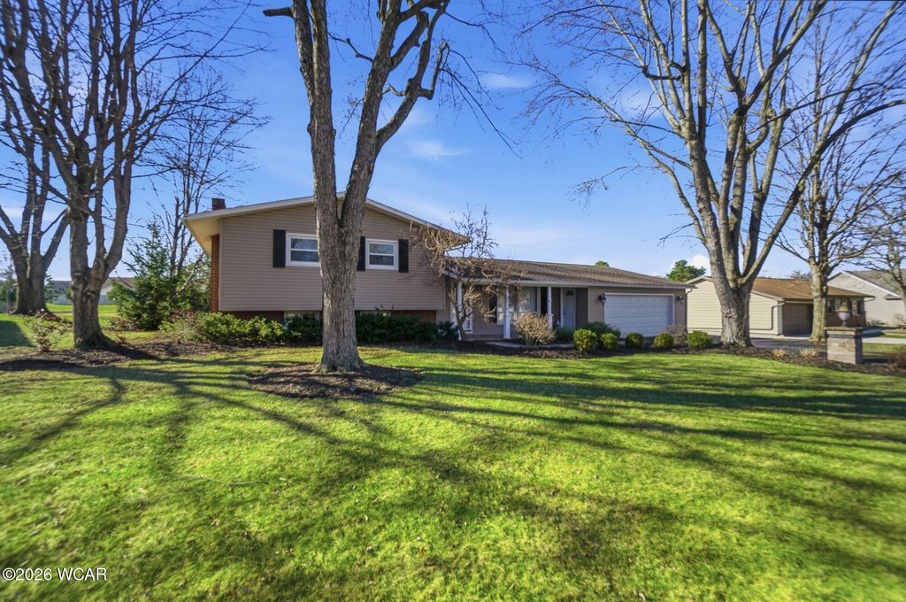 Photo of 3829 Meadowview Drive, Lima, OH 45805 (MLS # 309585)