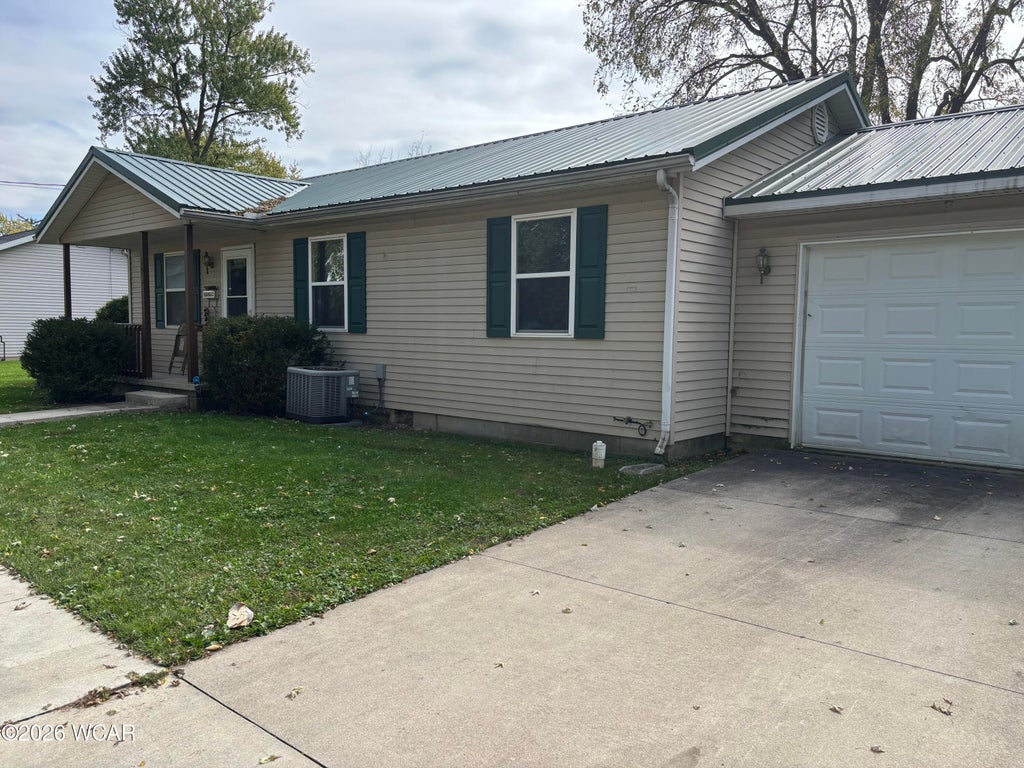Photo of 604 Fairview Avenue, Lima, OH 45804 (MLS # 311952)