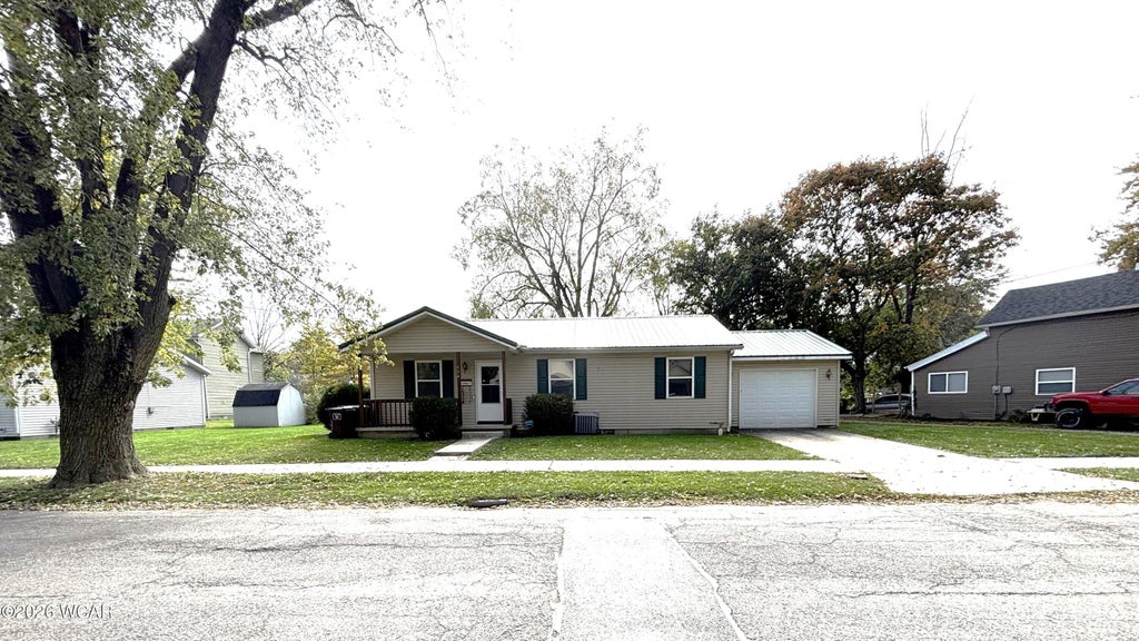Photo of 604 Fairview Avenue, Lima, OH 45804 (MLS # 311952)