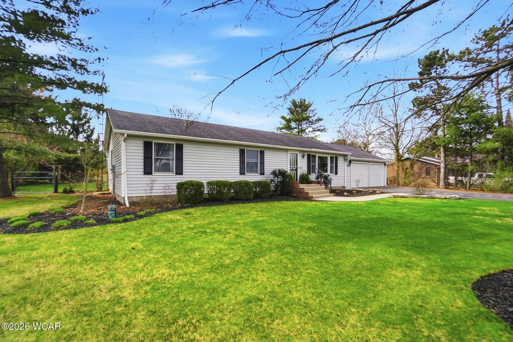 Photo of 14121 Township Road 213, Findlay, OH 45840 (MLS # 309873)