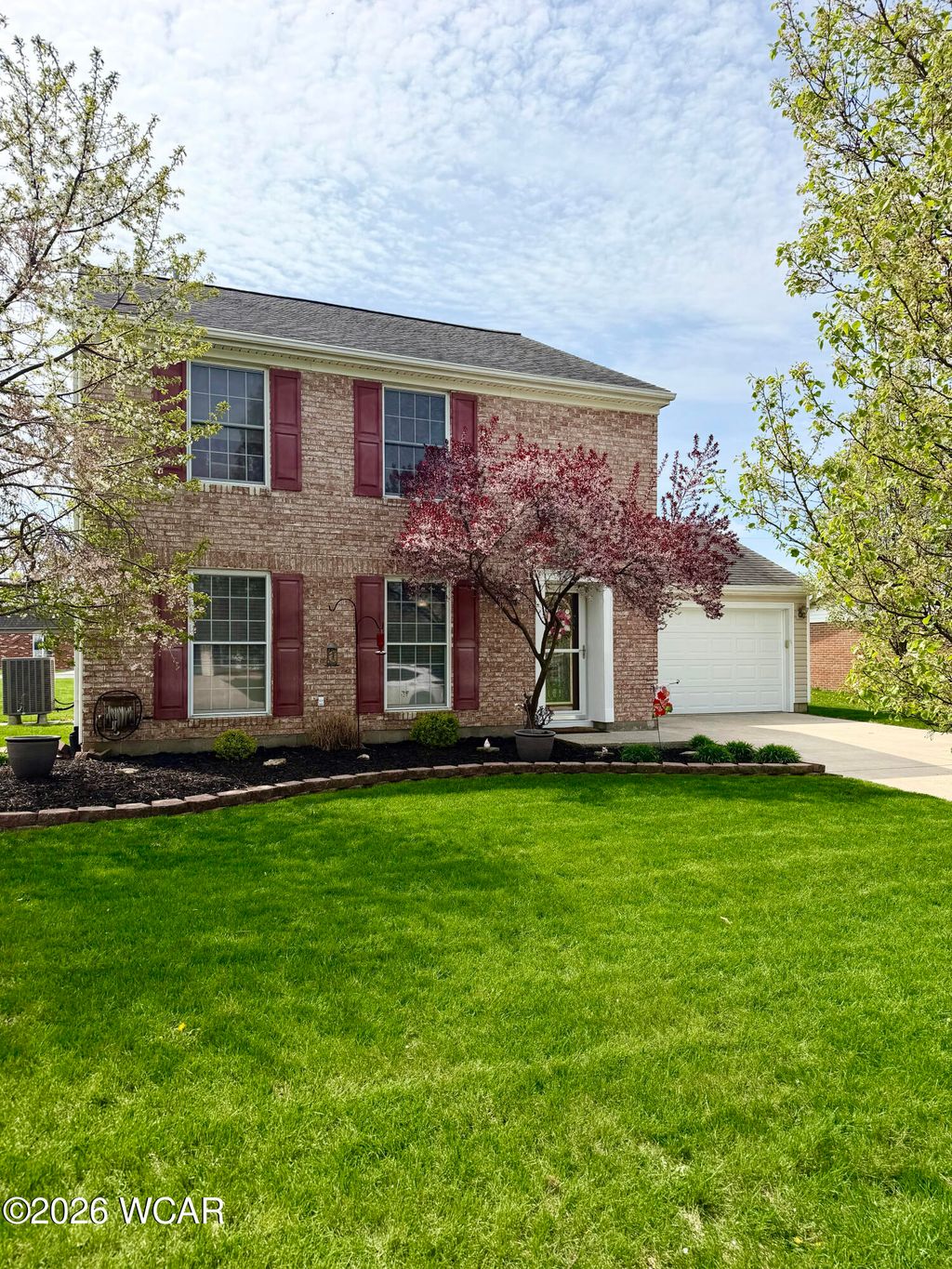 Photo of 313 Cottonwood Street, Wapakoneta, OH 45895 (MLS # 310237)