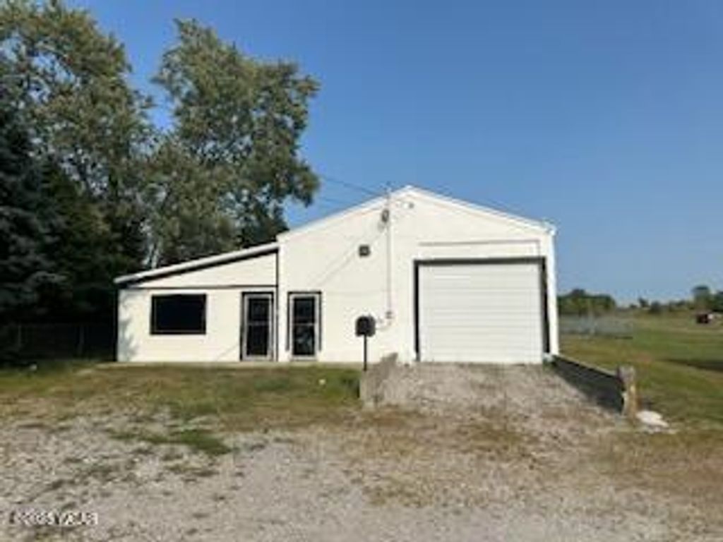 Photo of 1790 N Eastown Road, Lima, OH 45807 (MLS # 308169)