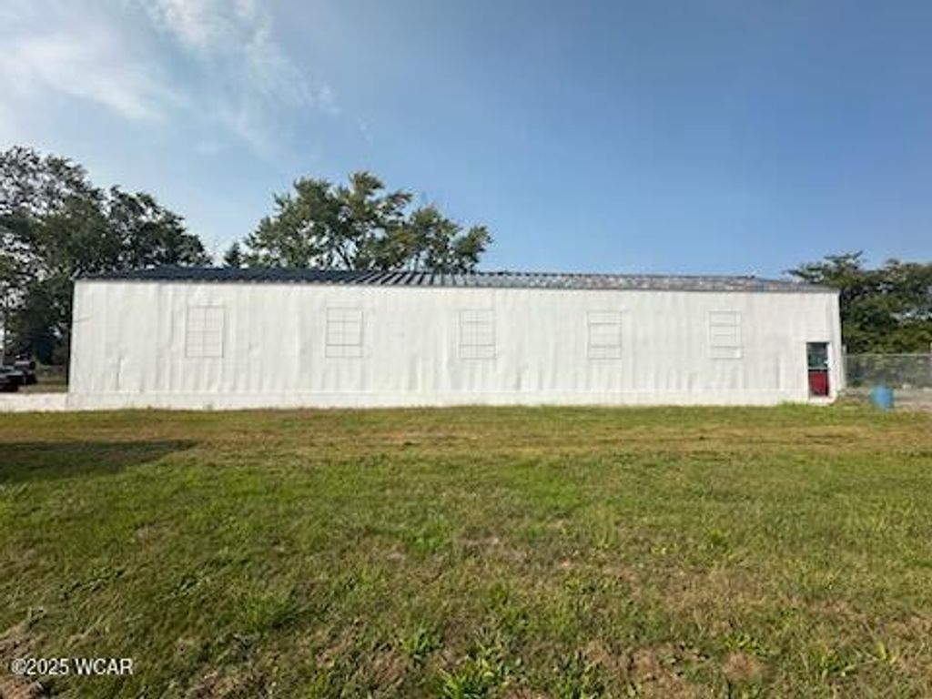 Photo of 1790 N Eastown Road, Lima, OH 45807 (MLS # 308169)