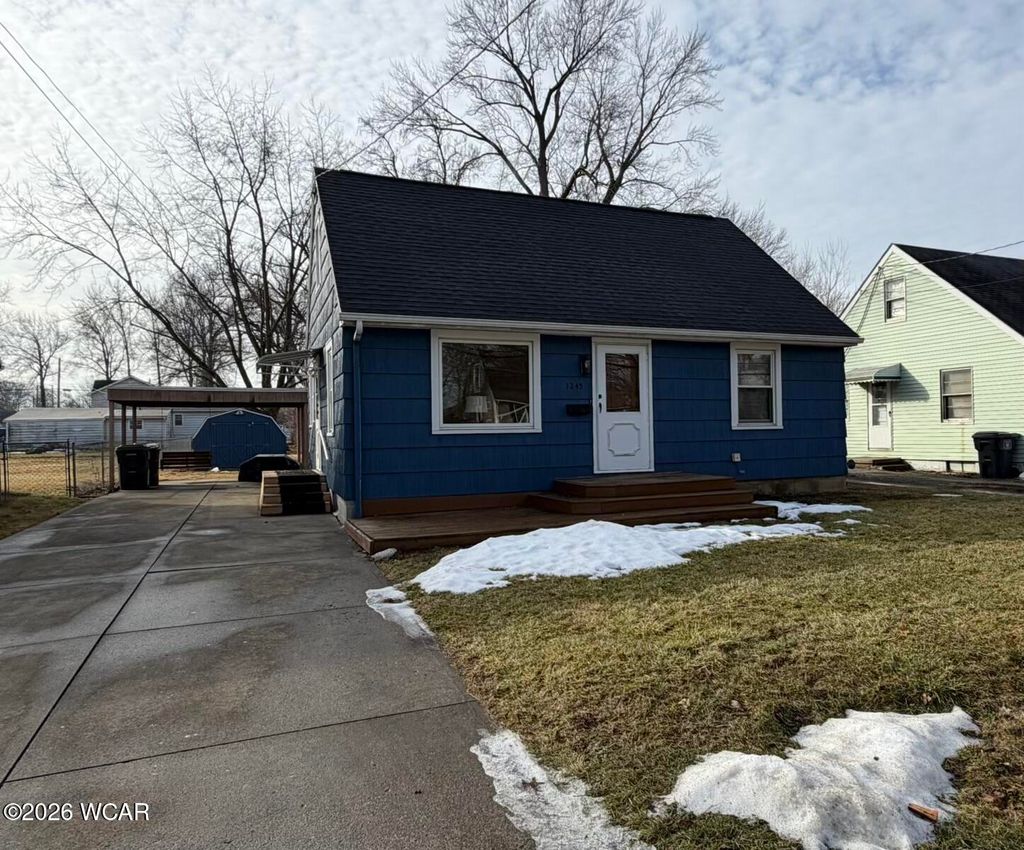 Photo of 1245 Latham Avenue, Lima, OH 45805 (MLS # 309447)