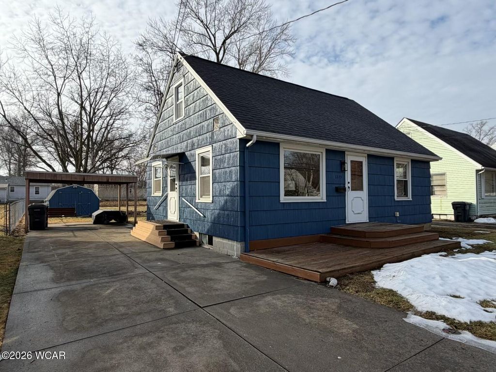 Photo of 1245 Latham Avenue, Lima, OH 45805 (MLS # 309447)