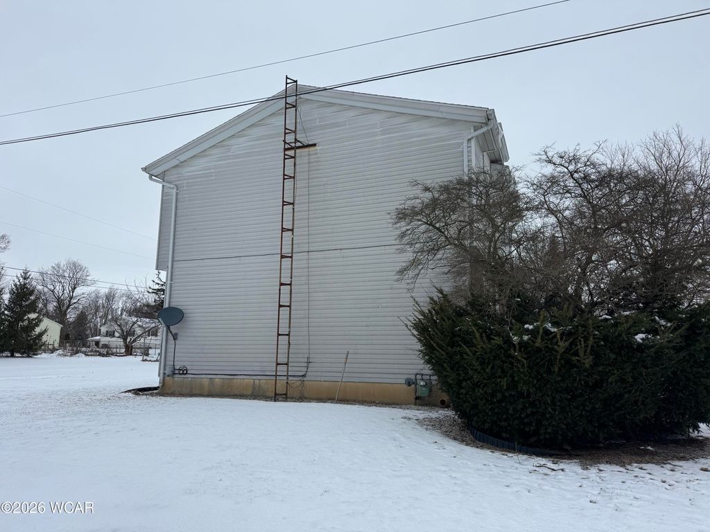 Photo of 3137 Thorndyke Drive, Lima, OH 45801 (MLS # 309232)