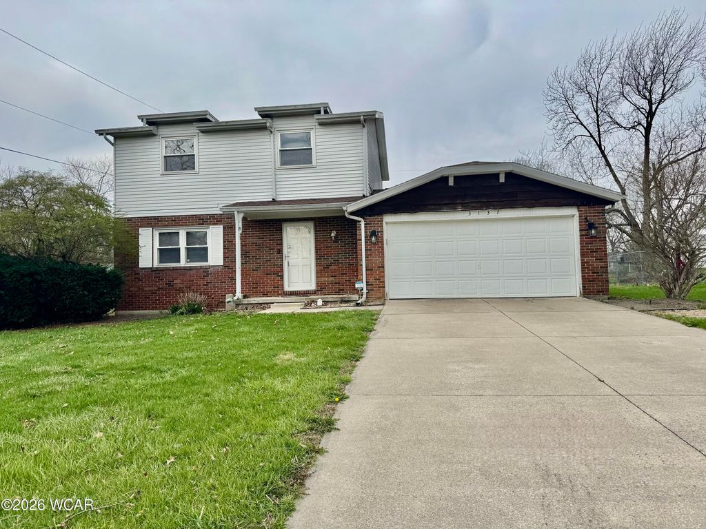 Photo of 3137 Thorndyke Drive, Lima, OH 45801 (MLS # 309232)