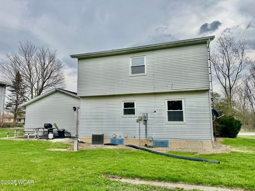 Photo of 3137 Thorndyke Drive, Lima, OH 45801 (MLS # 309232)