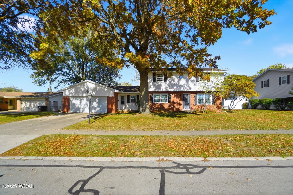 Photo of 2958 Hanover Drive, Lima, OH 45805 (MLS # 308539)