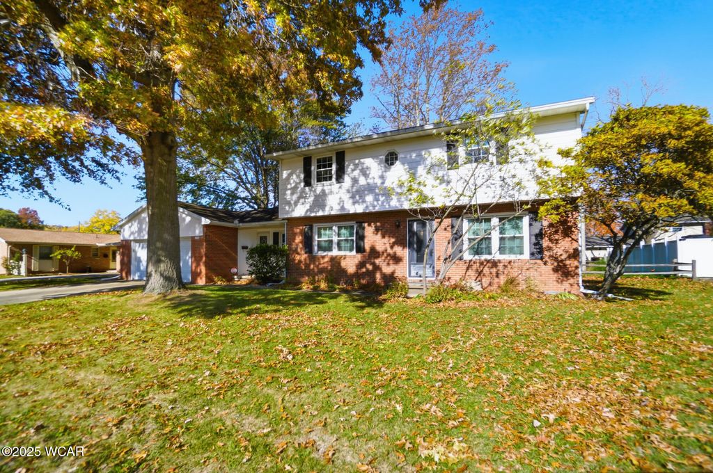 Photo of 2958 Hanover Drive, Lima, OH 45805 (MLS # 308539)