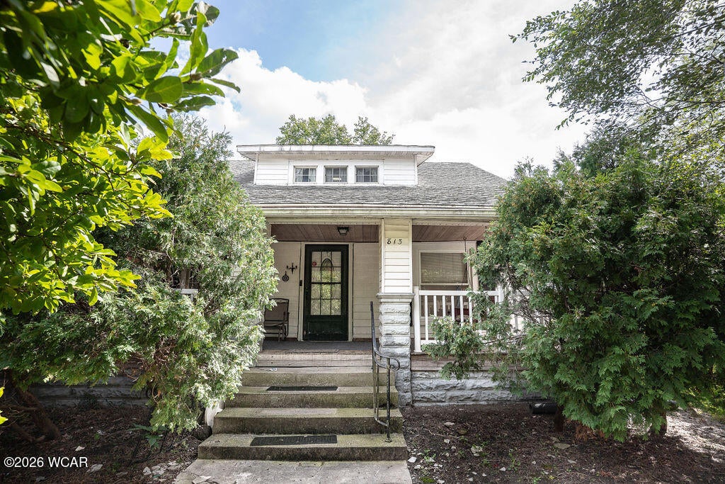 Photo of 813 W Elm Street, Lima, OH 45805 (MLS # 311263)