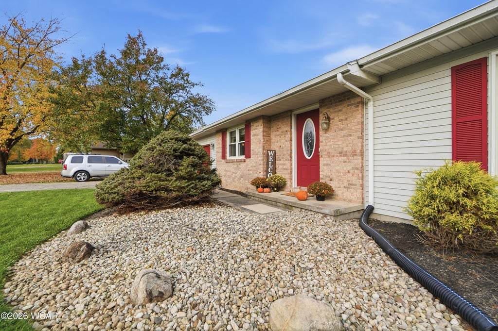 Photo of 4112 Fort Amanda Road, Lima, OH 45805 (MLS # 312051)