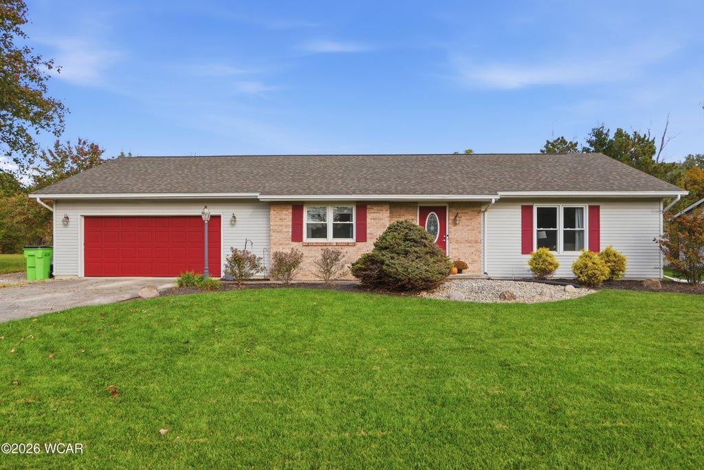 Photo of 4112 Fort Amanda Road, Lima, OH 45805 (MLS # 312051)