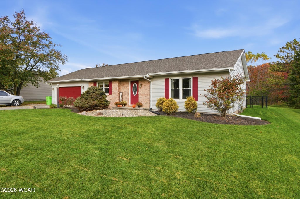 Photo of 4112 Fort Amanda Road, Lima, OH 45805 (MLS # 312051)
