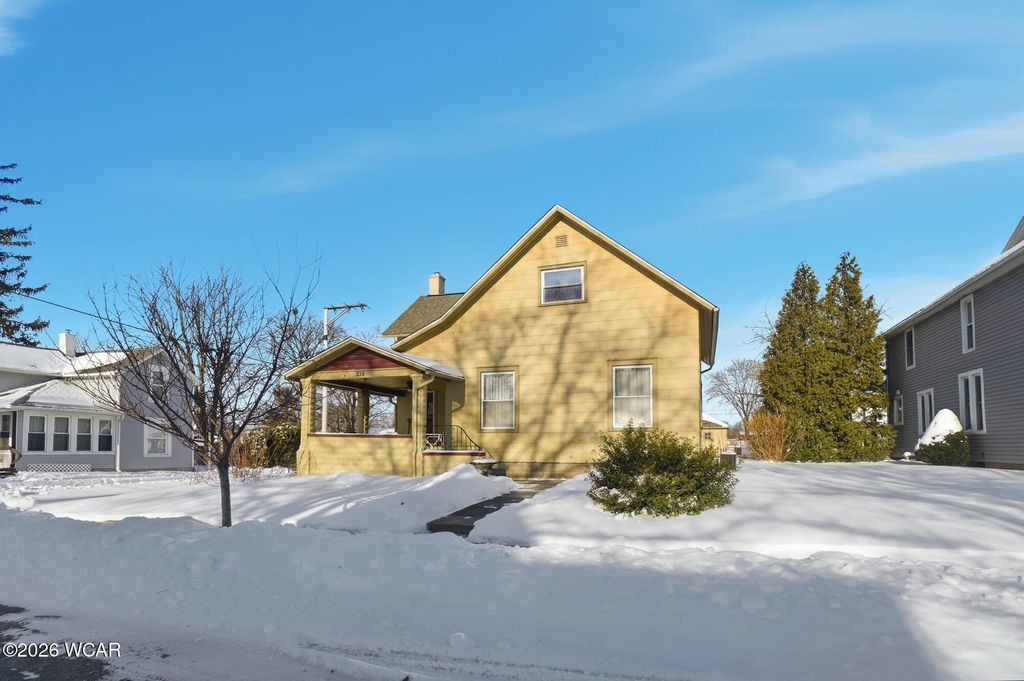 Photo of 218 S Jackson Street, Bluffton, OH 45817 (MLS # 309315)