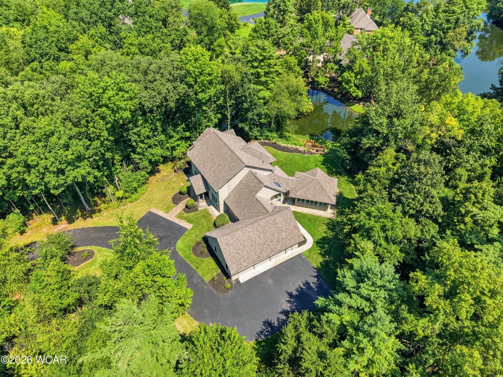 Photo of 109 Hawthorne Drive, Lima, OH 45805 (MLS # 310984)