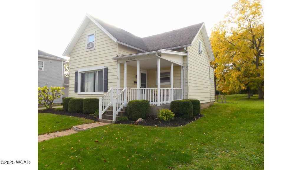 Photo of 613 S S Gilbert Street, Ada, OH 45810 (MLS # 308715)