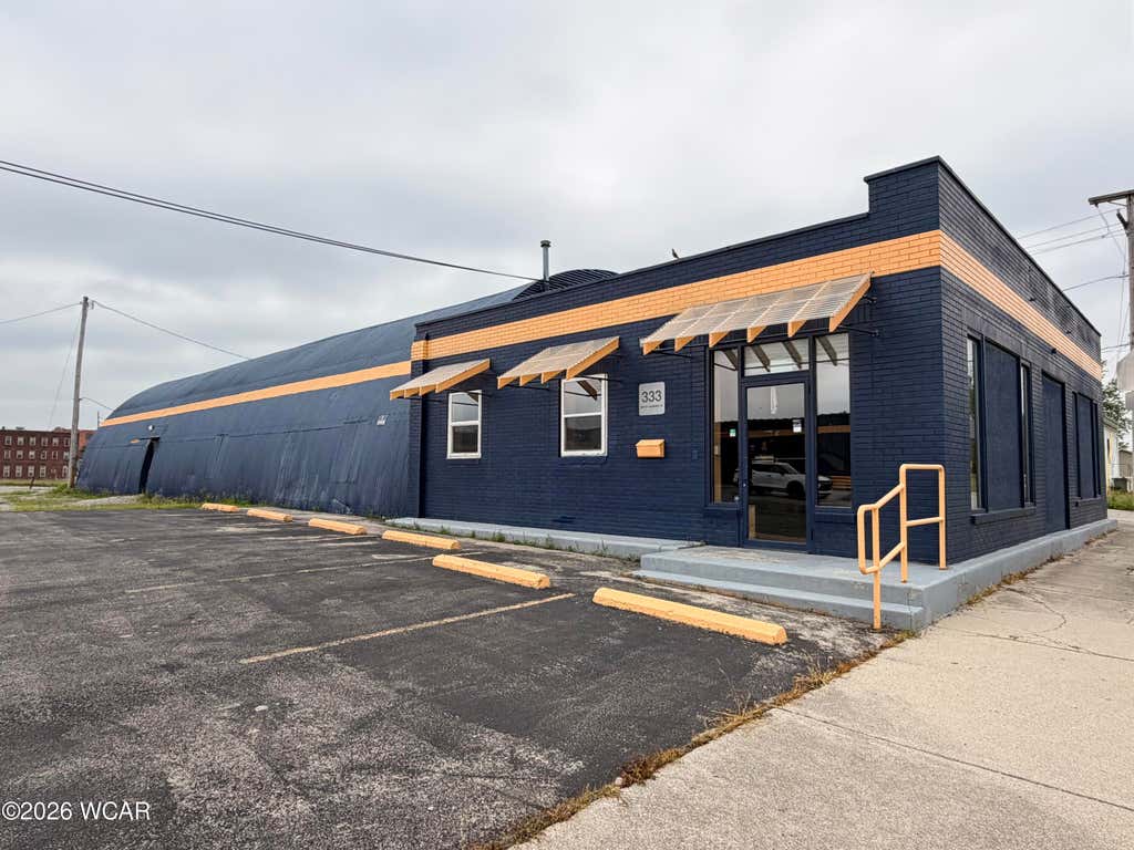 Photo of 333 N Jackson Street, Lima, OH 45801 (MLS # 310750)