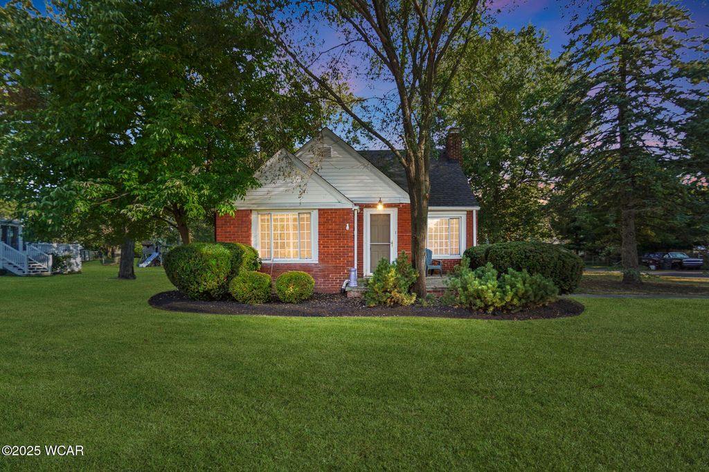 Photo of 2100 University Boulevard, Lima, OH 45805 (MLS # 308256)