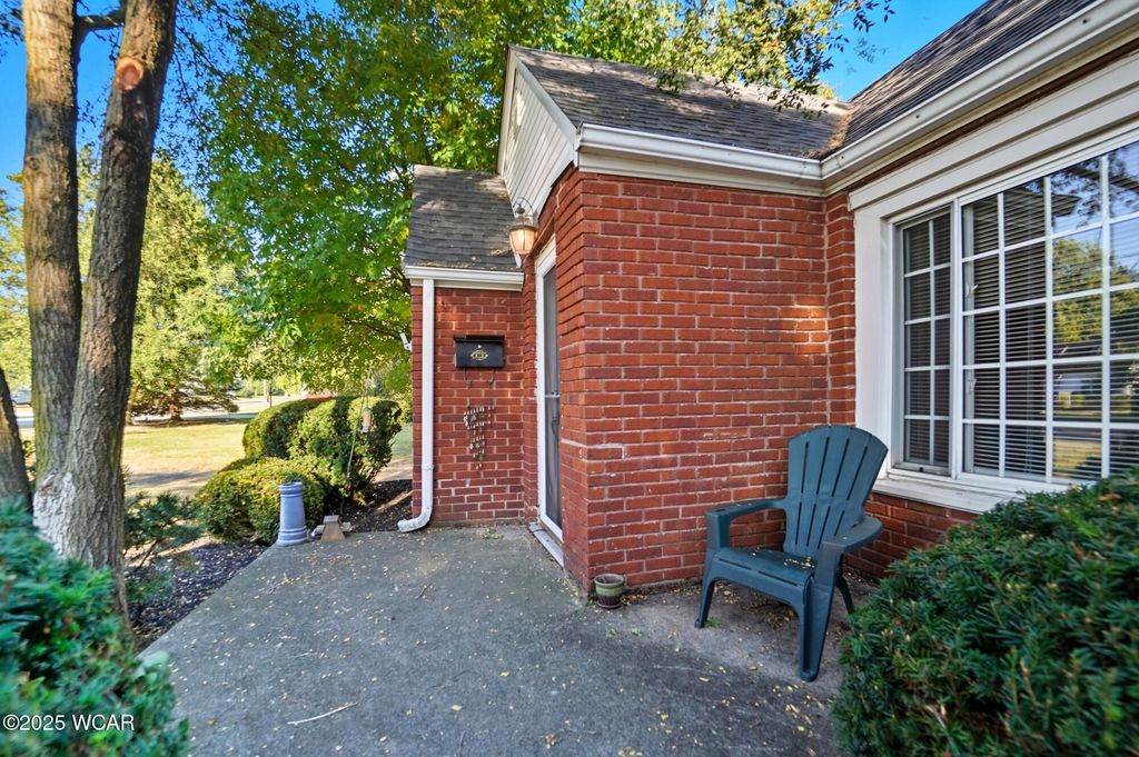 Photo of 2100 University Boulevard, Lima, OH 45805 (MLS # 308256)