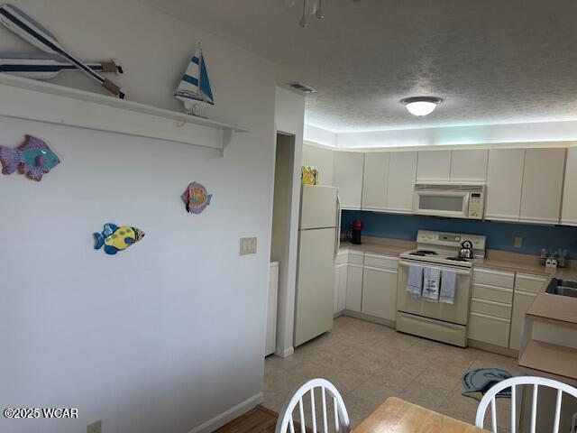 Russells Point, Ohio 43348, United States, 2 Bedrooms Bedrooms, ,2 BathroomsBathrooms,Residential,Active,171100