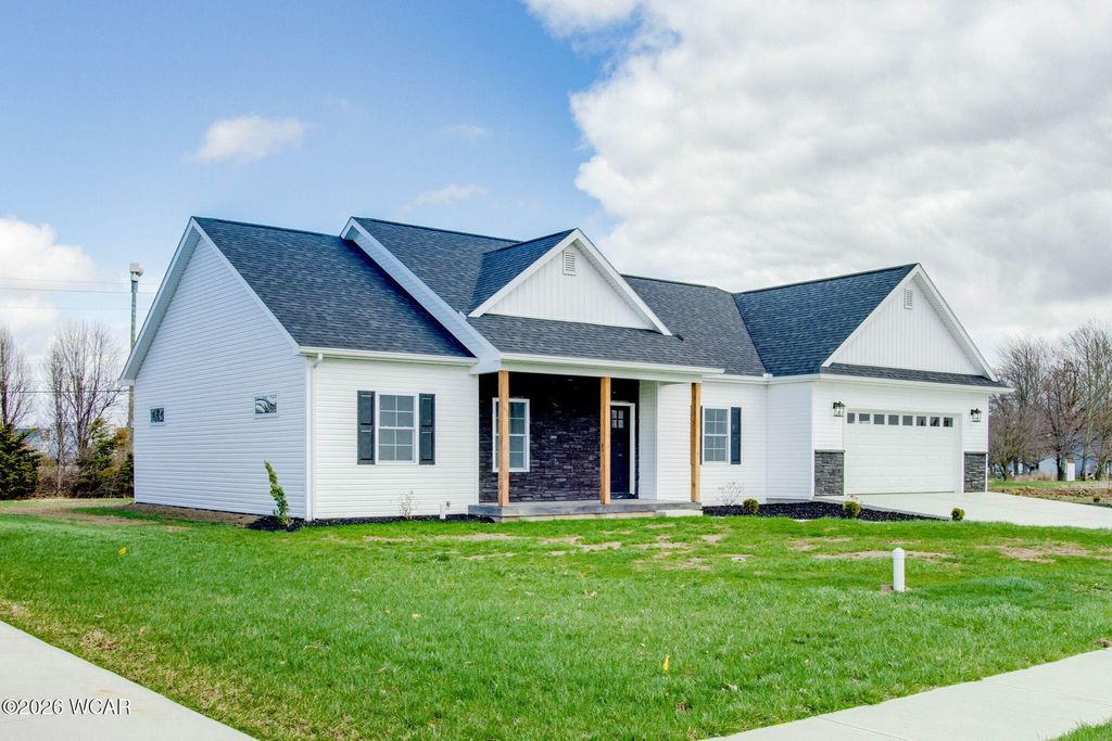 Photo of 2739 Pine Run, Lima, OH 45801 (MLS # 309690)