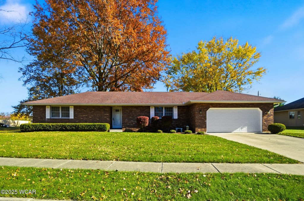 Photo of 2630 Carolyn Drive, Lima, OH 45807 (MLS # 308694)