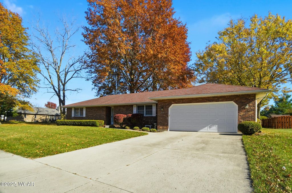 Photo of 2630 Carolyn Drive, Lima, OH 45807 (MLS # 308694)