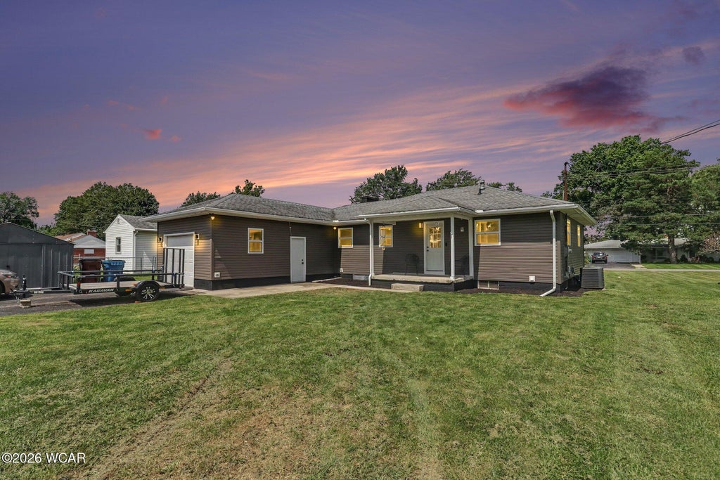 Photo of 2215 Western Ohio Avenue, Lima, OH 45805 (MLS # 311201)