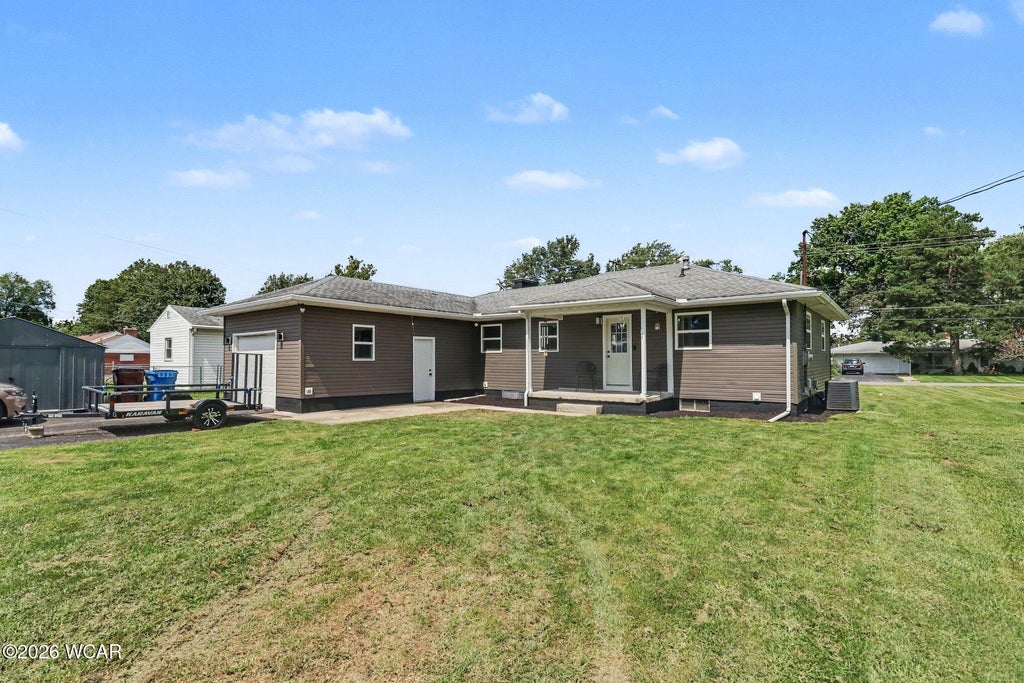 Photo of 2215 Western Ohio Avenue, Lima, OH 45805 (MLS # 311201)