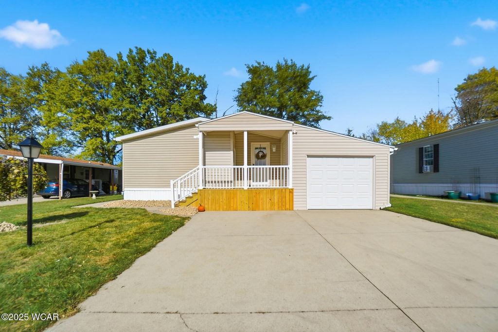 Photo of 14 Deer Run, Lima, OH 45807 (MLS # 308682)