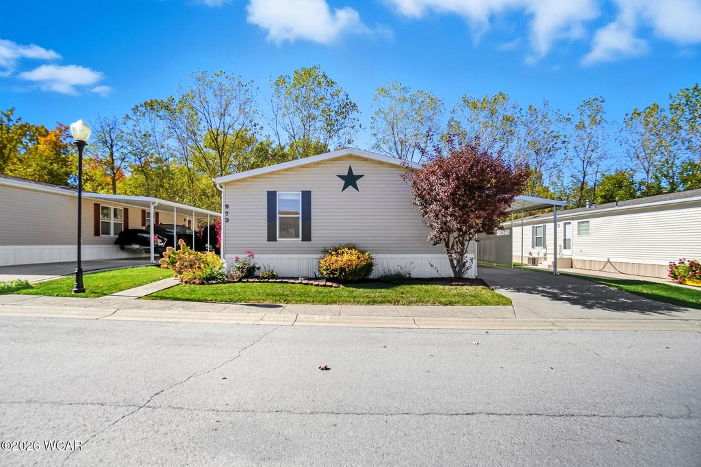 Photo of 573 Waterview Circle, Lima, OH 45804 (MLS # 309881)