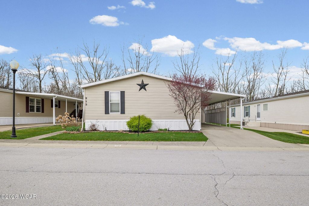 Photo of 573 Waterview Circle, Lima, OH 45804 (MLS # 309881)