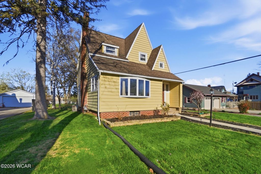 Photo of 415 Maple Street, Delphos, OH 45833 (MLS # 309958)