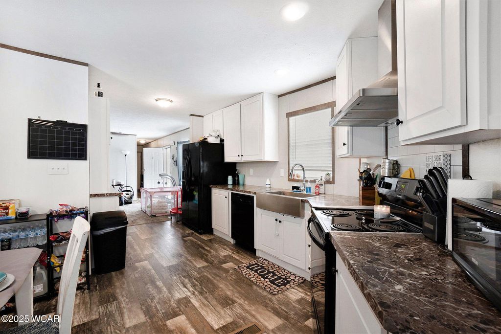 Photo of 272 Deer Run, Lima, OH 45807 (MLS # 308955)