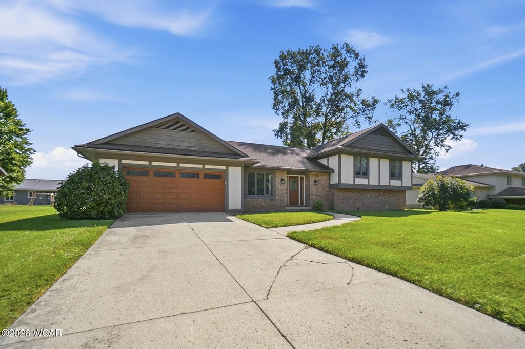 Photo of 1444 Timberlane Drive, Lima, OH 45805 (MLS # 311635)