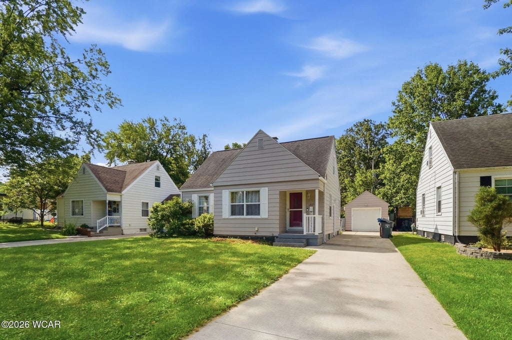 Photo of 1929 W Wayne Street, Lima, OH 45805 (MLS # 310552)