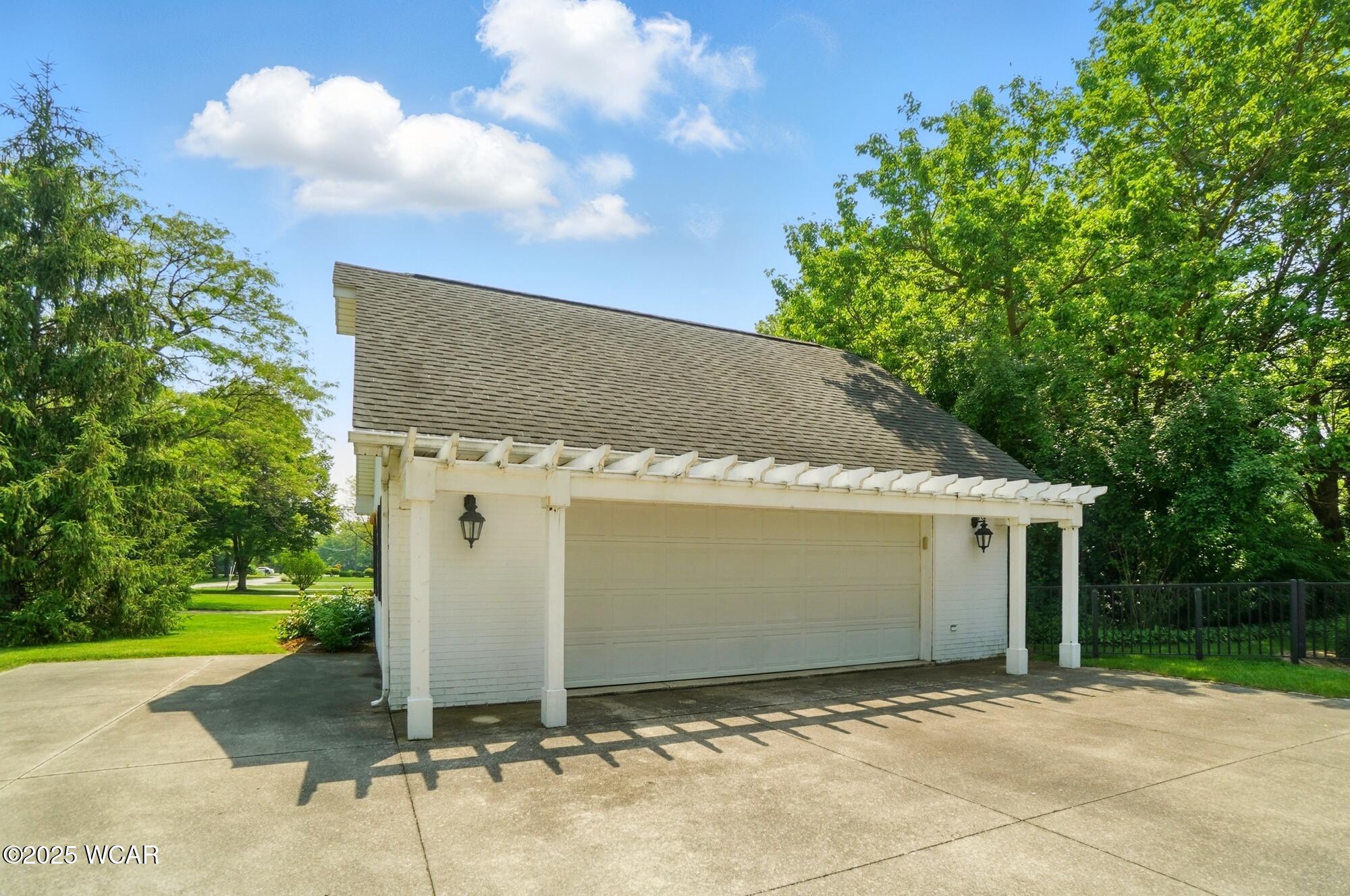 Lima, Ohio 45805, United States, 3 Bedrooms Bedrooms, ,3 BathroomsBathrooms,Residential,Active,141874