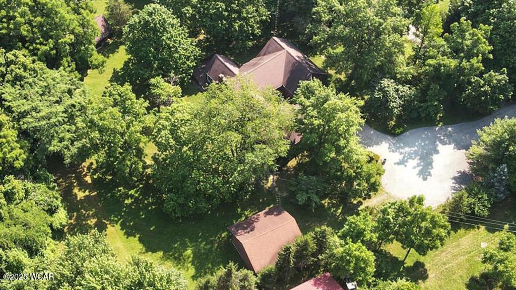 Photo of 3798 Kissinghollow Drive, Lima, OH 45801 (MLS # 309982)