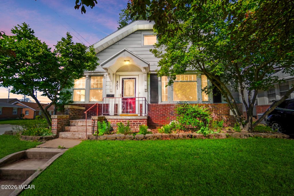 Photo of 301 N Main Street, Saint Marys, OH 45885 (MLS # 310242)