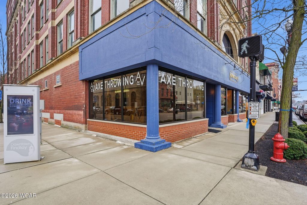 Photo of 401 S Main Street, Findlay, OH 45840 (MLS # 309166)