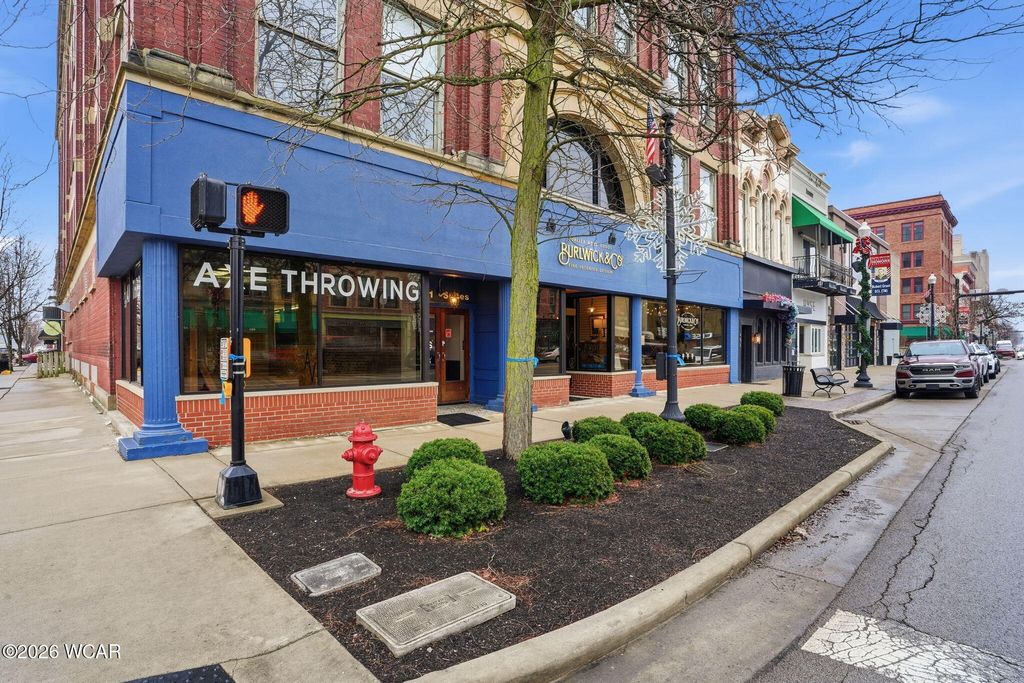 Photo of 401 S Main Street, Findlay, OH 45840 (MLS # 309166)