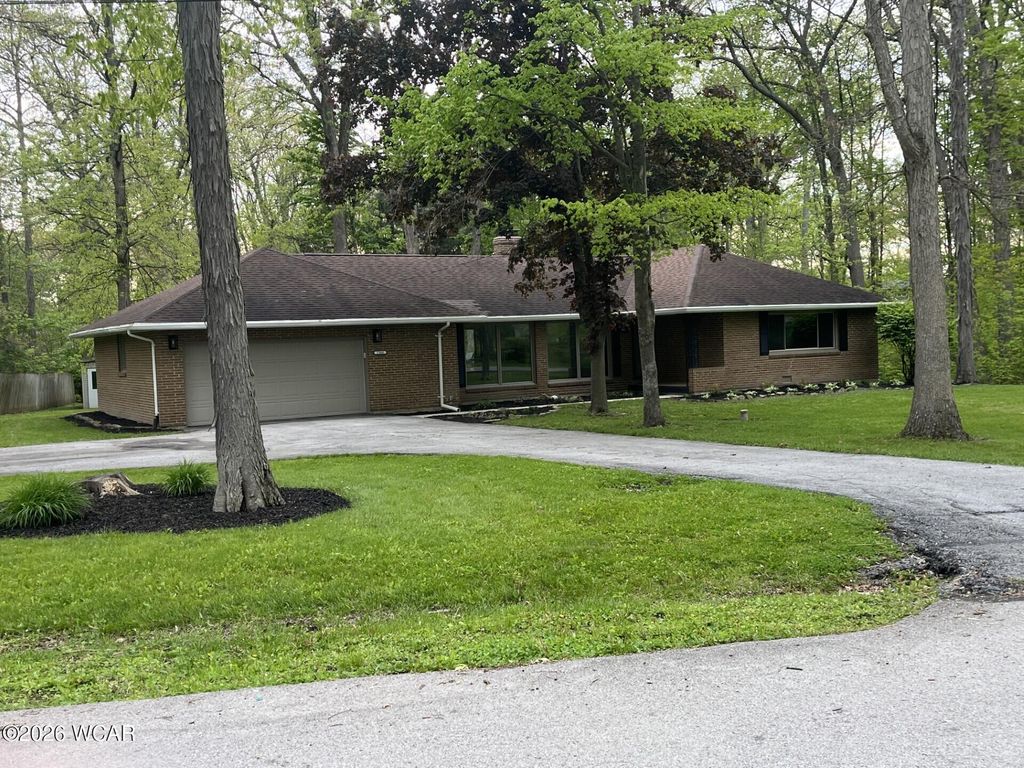 Photo of 1360 Forest Drive, Lima, OH 45805 (MLS # 310179)