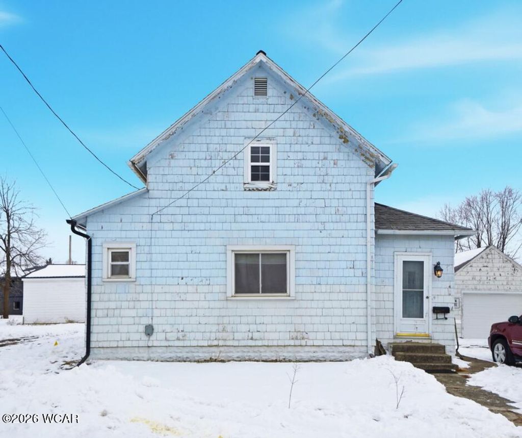 Photo of 129 Balyeat Avenue, Van Wert, OH 45891 (MLS # 309301)