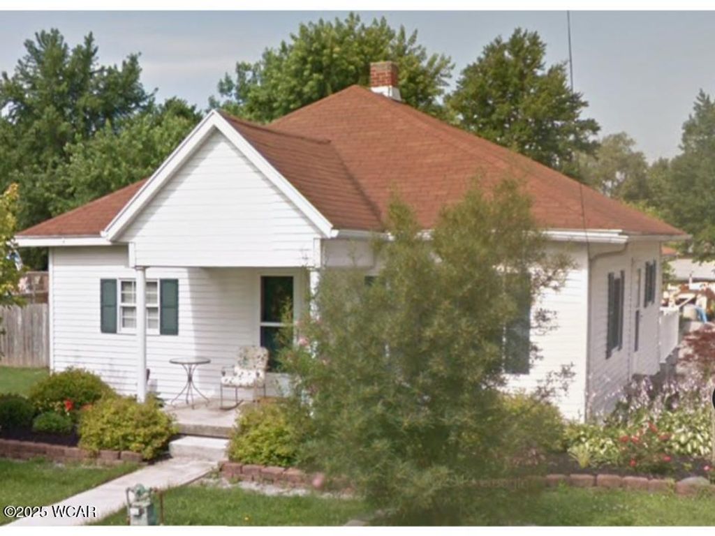 Photo of 1900 Garland Avenue, Lima, OH 45804 (MLS # 308824)